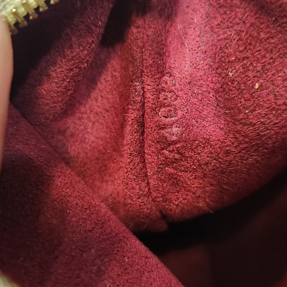 Louis vuitton milla 100% authentic - Picture 6 of 8